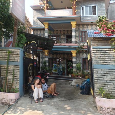 Krishna Inn Pokhara Ngoại thất bức ảnh