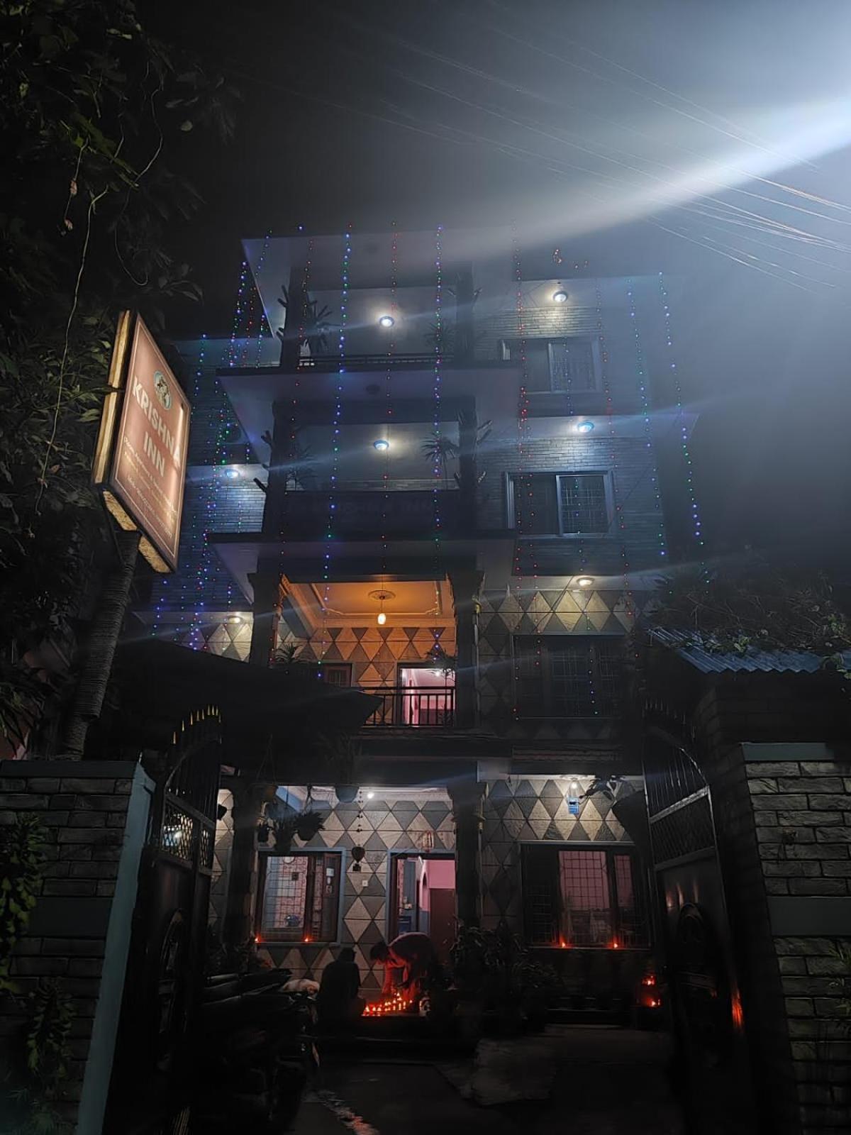 Krishna Inn Pokhara Ngoại thất bức ảnh